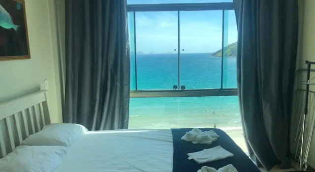 LOFT NA PRAINHA EM Arraial do Cabo, Забронировать Отель Арраял-ду-Кабу Lagos Region, рядом с Little Beach