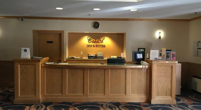 Cabot Inn & Suites