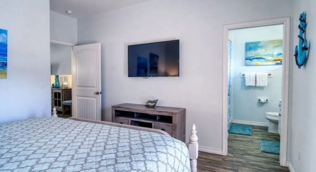 Flip Flops and Pop Tops by Silver Sands Vacation Rentals