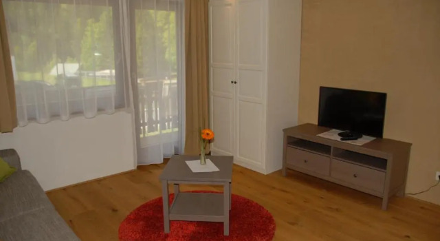 Апартаменты с 2 комнатами с балконом Apartments Bischof