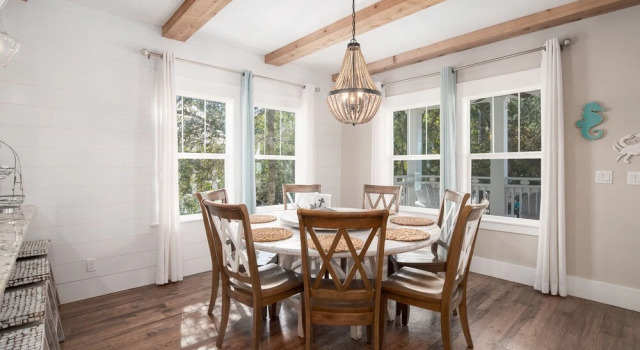 Seagrove Oasis by Avantstay Pet Friendly Pool & Bbq!, Забронировать Дом для отпуска Виллы Санта-Роза-Бич, Вилла