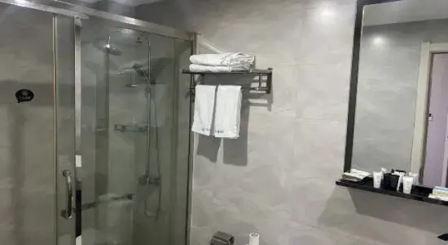 Люкс Deluxe Qianshan Bo'er Man'ersi Hotel