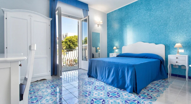 Номер Superior с балконом Odysseus Hotel