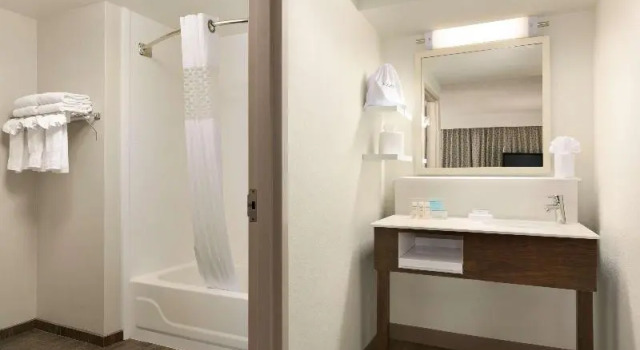 Студия Hampton Inn & Suites Hershey