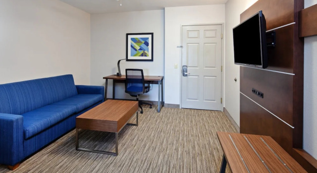 Люкс c 1 комнатой Holiday Inn Express & Suites Rancho Mirage - Palm Spgs Area by IHG