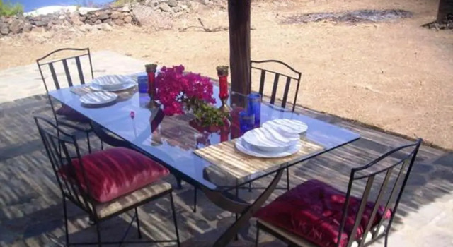 Studio with sea view and furnished garden at Pantelleria 1 km away from the beach, Buchen Sie Ferienwohnung Apartments in Pantelleria, Ferienwohnung