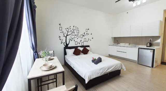 PJ The Grand by SkyLimit Suites