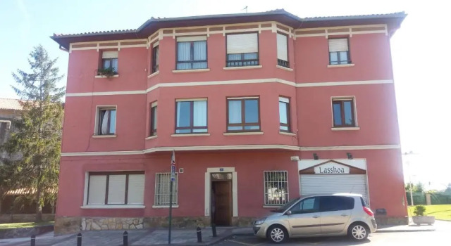 Apartamento Loiu, Rezerwuj Apartament Hotele w Baskonia z parkingiem, Parking