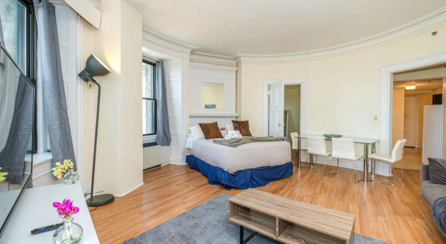 Gorgeous 1BR + View | Theatre District | Evonify, Забронировать Отель Театральный район Бостон, рядом с Arlington Street Church