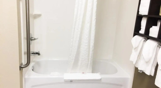 Люкс Comfort Suites Regency Park
