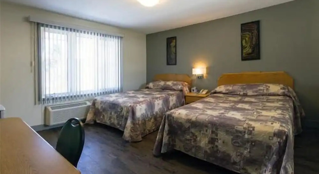 Четырёхместный номер Standard Howey Bay Motel