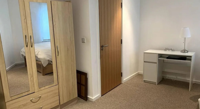 Large Private Flat in City Centre Leeds, Забронировать Апартаменты/квартира Апартаменты Йоркширских вересковых поля, Апартаменты/квартира