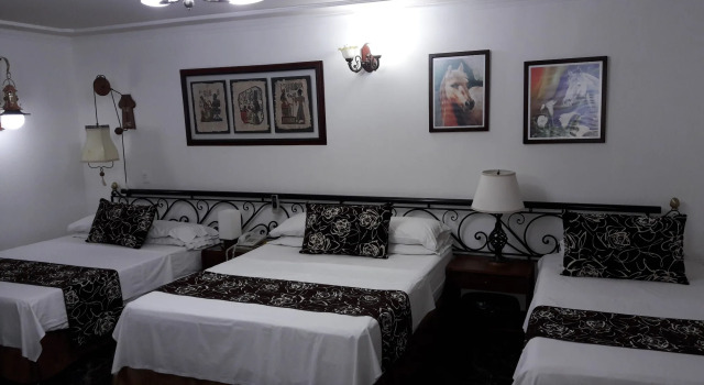 Hotel Pacande, Забронировать Отель Отели в центре Нейва, в центре, Парковка