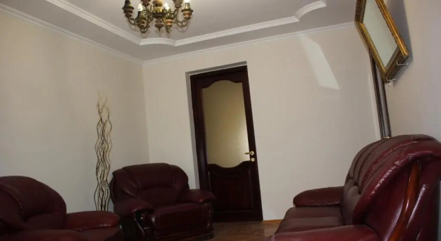 Chekin Imereti, Reserva ahora Hotel Gamarjveba Kutaisi