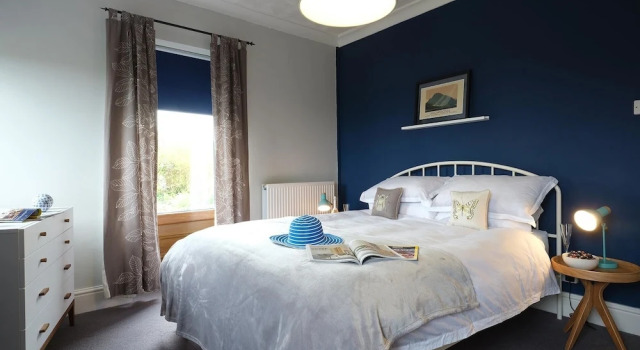 Awelon, Book Feriehus Botwnnog Glamorgan