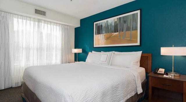 Residence Inn by Marriott Lake Norman, Забронировать Отель Отели и гостиницы Хантерсвилл, Отель