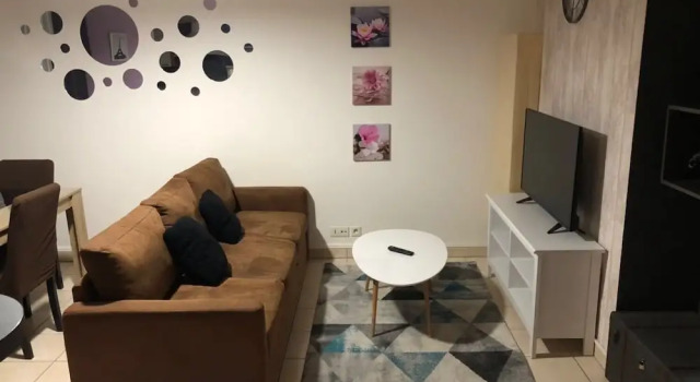 Appartement neuf Cergy le Haut, Varaa Huoneisto Hotellit Val d'Oise pysäköinnillä, Pysäköinti