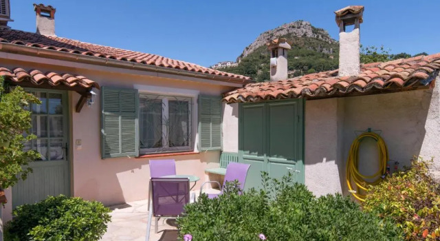Трёхместный номер Superior La Villa Roseraie , Hôtel Familial OUVERT TOUTE LANNEE