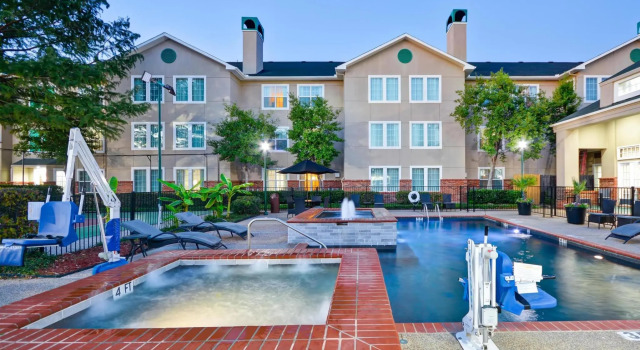 Четырёхместный люкс Homewood Suites by Hilton Dallas-Lewisville