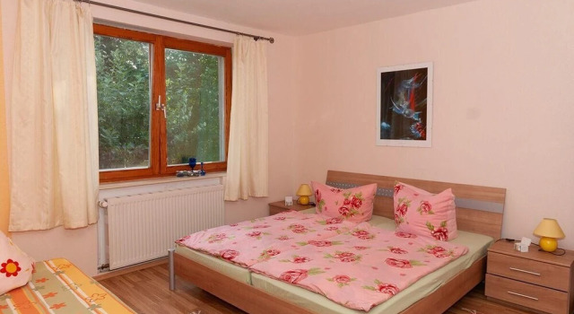 Geschmackvoll Ausgestattete Ferienwohnung für 3 Personen + 1 Aufbettung, Book Hotel Sagard Rügen