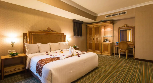 Twin Plaza Hotel, Rezervovat Hotel Hotely v Jakarta s bazénem, poblíž Wisma 77, Bazén