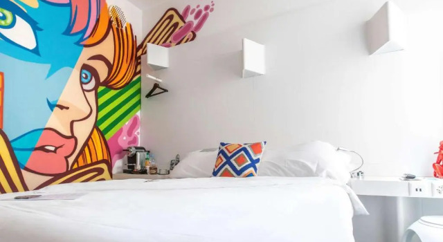 Двухместный номер Standard ibis Styles Lausanne Center MadHouse