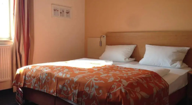 Hotel Garni Villa Toskana, Prenota Hotel Parsberg Alto Palatinato