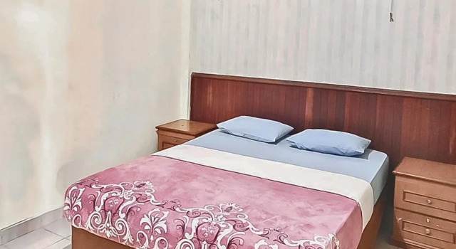 RedDoorz Syariah near Pasar Pagi Samarinda, Book Hotel Samarinda 