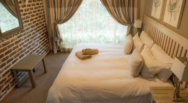 Бунгало Superior Landa Guesthouse & self catering