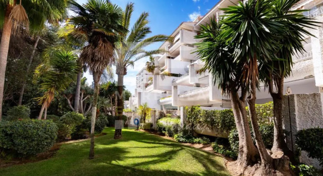 Centrico Apartamento En Segunda Línea De Playa, Parking, Wifi 609
