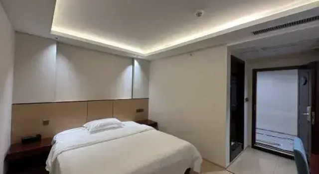 Двухместный номер Deluxe Enshi Xihe Business Hotel
