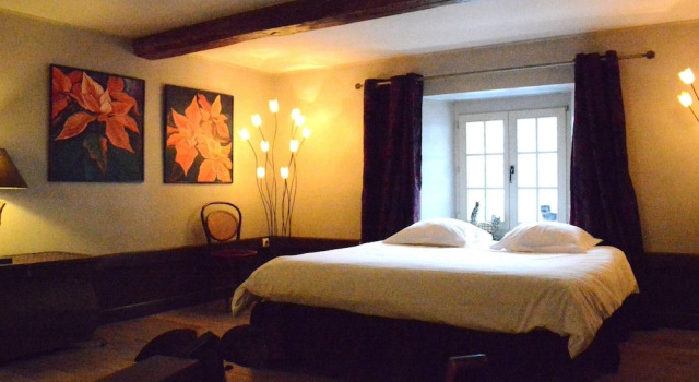 Cozy Holiday Home in Bièvre with Hot Tub, Забронировать Отель Бьевр Land of the High Lesse