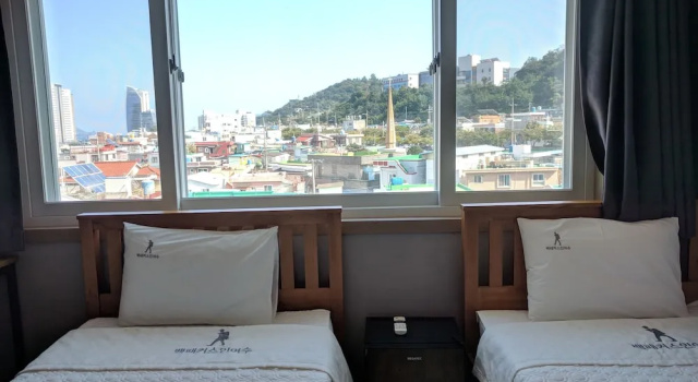 Двухместный номер Economy с видом на город Backpackers In Yeosu