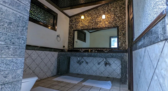 Люкс Luxury Syna Tiger Resort Bandhavgarh
