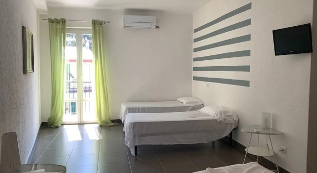 Апартаменты Superior The Vernazza Main Plaza - Rooms & Suites