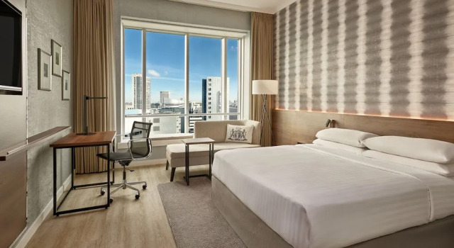 Двухместный номер Deluxe с видом на город Rotterdam Marriott Hotel