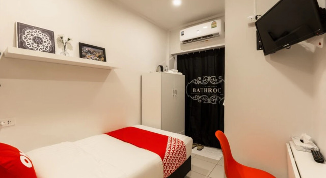 The Urban Age Deluxe by OYO Rooms, Забронировать Отель Отели Бангкока с парковкой, рядом с Ночной рынок Патпонг, Парковка