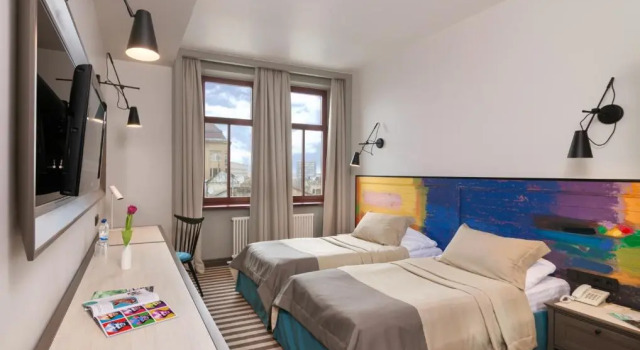PANORAMA Lviv Hotel, Забронировать Отель Отели Львова с парковкой, рядом с Музей этнографии и художественного промысла, Парковка