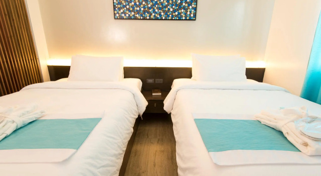 Twin Tides Resort