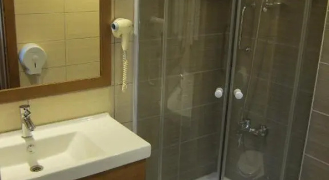Трёхместный номер Standard Berksoy Hotel