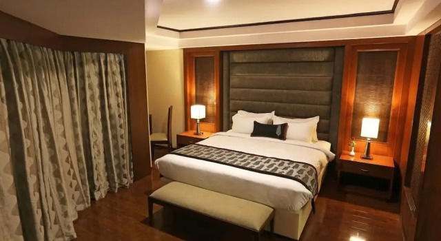 Двухместный полулюкс Golden Tulip Jaipur City Center
