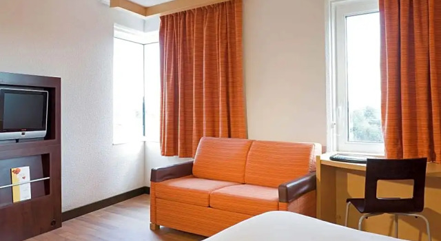 Двухместный семейный номер Standard ibis Bristol Temple Meads