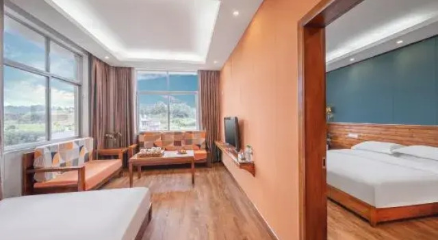 Люкс Business Pu'er Plum Lakeside Hotel