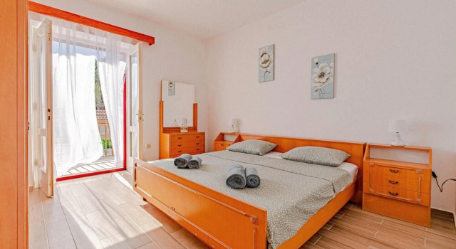 Nice Apartment in Prigradica With 3 Bedrooms and Wifi, Prenota Appartamento Prigradica 