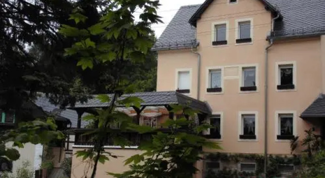 Ferienwohnungen "Gründelrast"