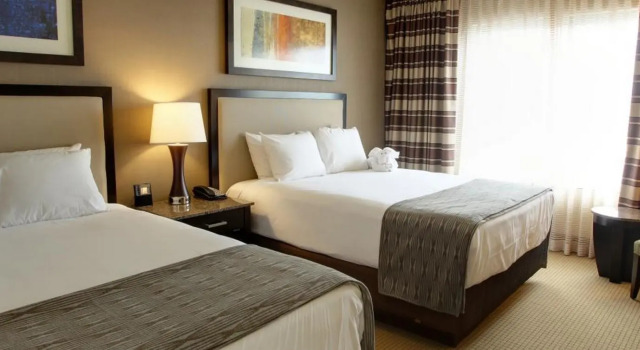Четырёхместный номер Standard Isle Casino Hotel Bettendorf - A Caesars Rewards Destination