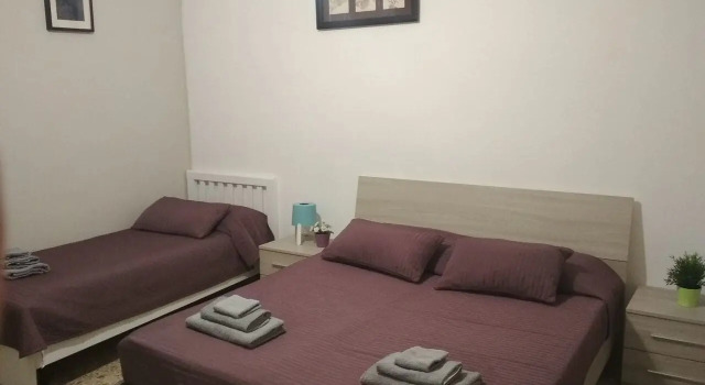 Start-line Airport Pisa, Book Bed and Breakfast Hotels in Pisa with Parking, Parking