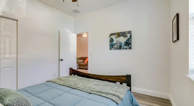 Коттедж Charming Tampa Home < 3 Mi to Busch Gardens!