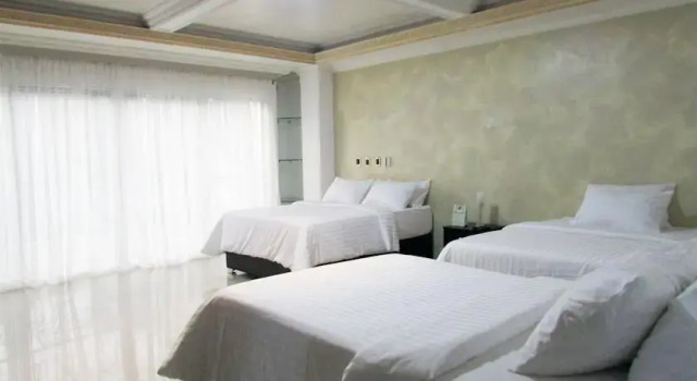 Hotel Los Robles Cali