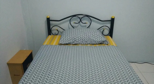 Номер Economy A & P House Charansanitwong